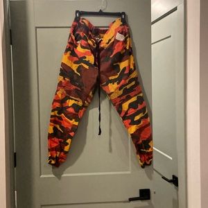 Colored camo joggers